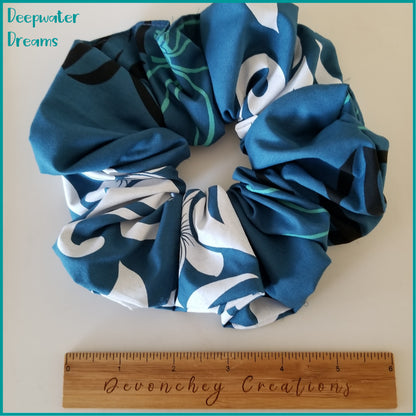 Giant Hawaiian Scrunchie, Deepwater Dreams XL Scrunchie